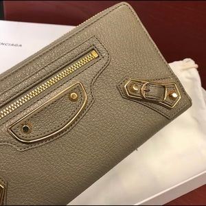 Balenciaga Bags - Brand new Balenciaga Edge wallet Balenciaga Bags - Brand new Balenciaga Edge wallet